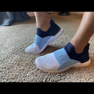 APL Carolina Blue/Navy Techloom Bliss